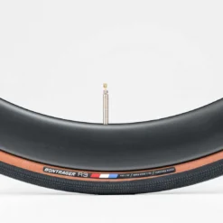 Bontrager R3 Hard-Case Lite Road Tire Tubeless Ready Folding Black Beige 5 Bontrager R3 Hard-Case Lite Road Tire Tubeless Ready Folding Black Beige -Sram Bike Shop 11456875d0740c280ecc0.28564765