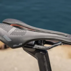 Selle Italia SLR Boost Kit Carbonio Superflow Saddle Black -Sram Bike Shop 19153246001a5bf5f60f9.92681701