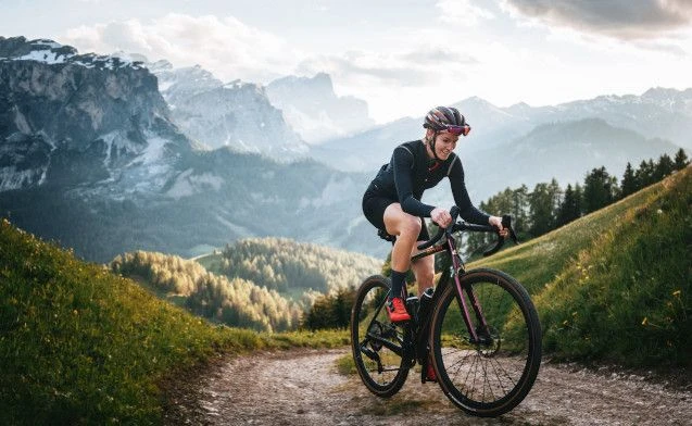 Cervelo Gravel Bike Cervélo Aspero Sram Apex 11V 700 Mm Violet Sunset 2022 2 Cervelo Gravel Bike Cervélo Aspero Sram Apex 11V 700 Mm Violet Sunset 2022 - Image 2