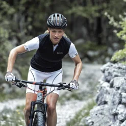 Abus Aventor Helmet Matte Black 13 Abus Aventor Helmet Matte Black -Sram Bike Shop 5ab8b552c2811