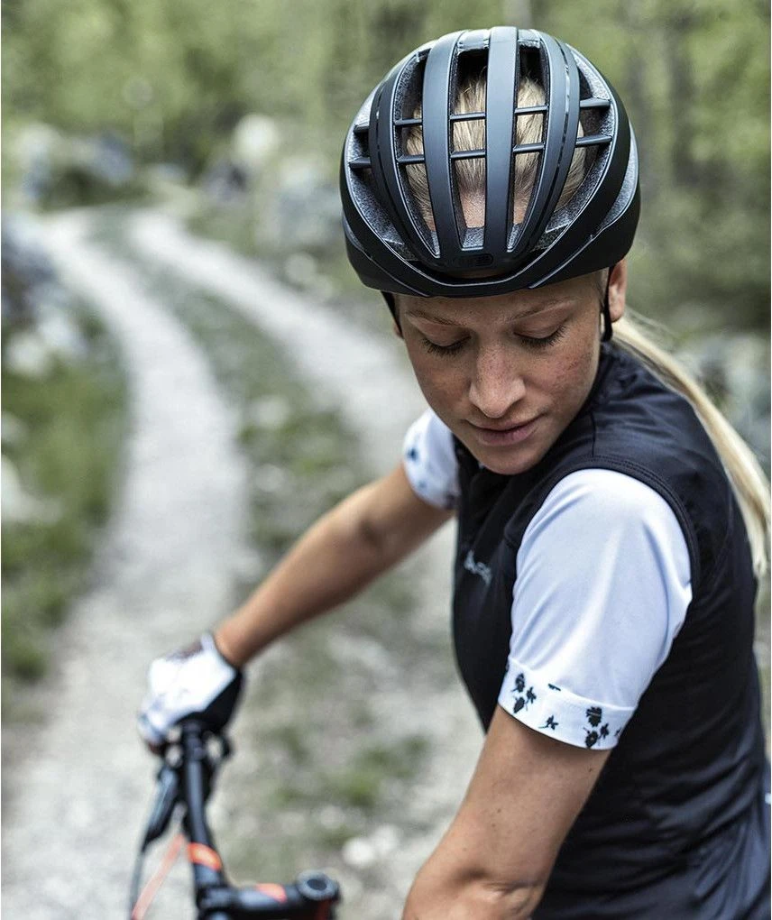 Abus Aventor Helmet Matte Black 7 Abus Aventor Helmet Matte Black - Image 7