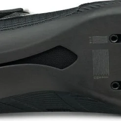 FIZIK Transiro Infinito R3 Road Shoes 2019 Black / White 9 FIZIK Transiro Infinito R3 Road Shoes 2019 Black / White -Sram Bike Shop 5bd2da19093ef