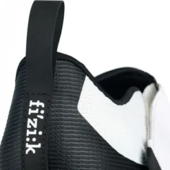 FIZIK Transiro Infinito R3 Road Shoes 2019 Black / White 11 FIZIK Transiro Infinito R3 Road Shoes 2019 Black / White -Sram Bike Shop 5bd2da2487ec9