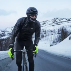 Gore Wear Gore C5 Gore-Tex Shakedry 1985 Insulated Viz Jacket -Sram Bike Shop 6068725d95f0f4d48722.42323991